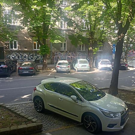 Apartman Iris Zagreb Dış mekan fotoğraf